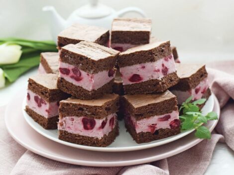 cokoladne kocke s visnjama