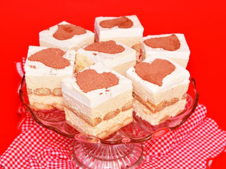 tiramisu s belom cokoladom