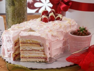 beze torta s malinama