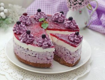ombre torta s borovnicama