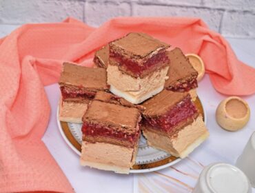 kapucino kocke s malinama
